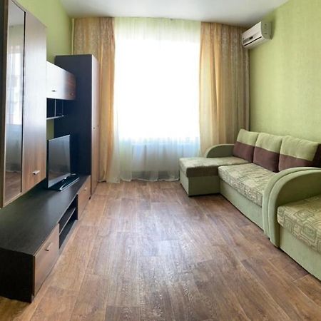 Appartamento Квартира В Новострое Odessa Esterno foto