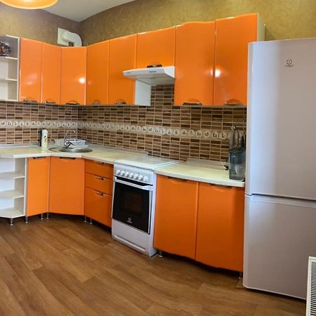 Appartamento Квартира В Новострое Odessa Esterno foto